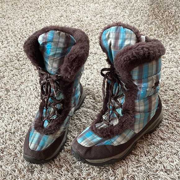 The North Face Shoes - Women’s The North Face Winter Boots size 7.5**⭐️       ⛄️❄️ SUPER ADORABLE!!❄️⛄️